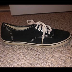 Black low rise low top vans